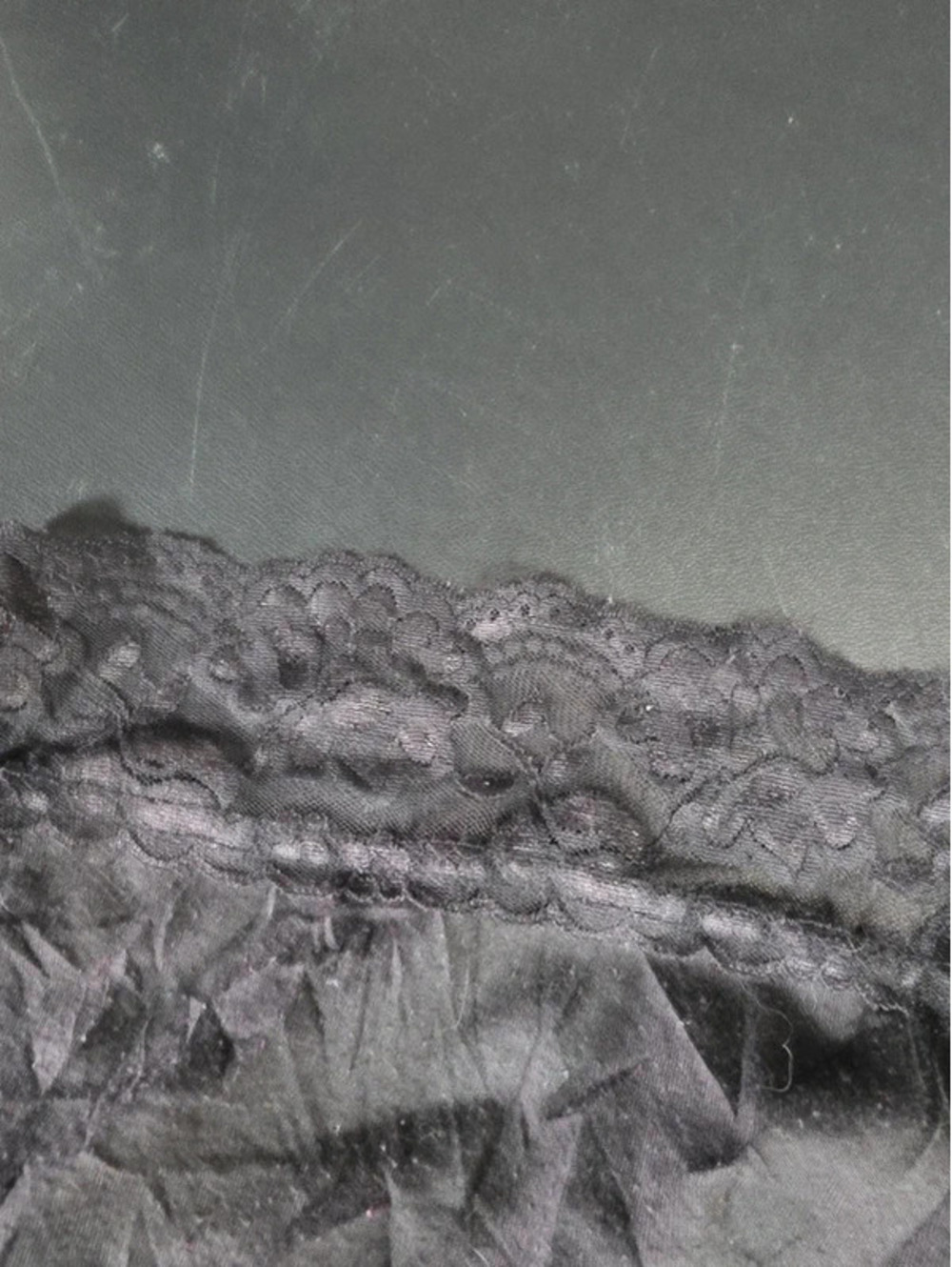 Lace cami - Picture 2 of 4